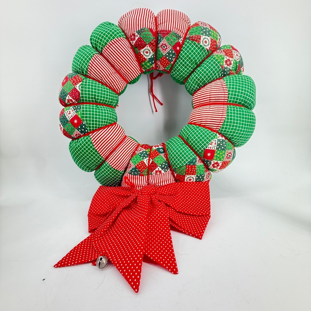 Quilted Puff Wreath Bow Vintage handmade Red Green Patchwork Holiday Decor 16x7